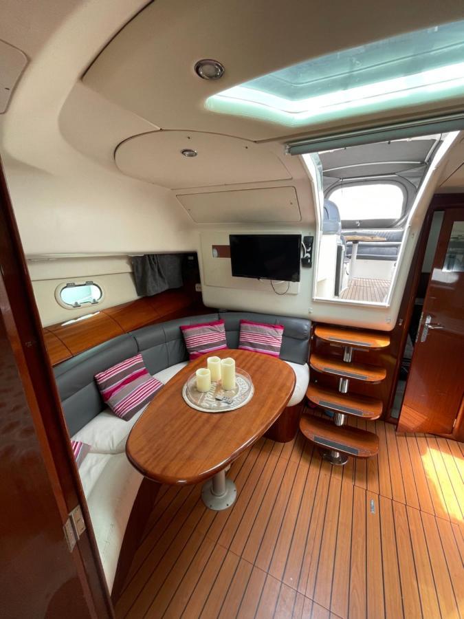 Une Nuit Sur Un Bateau Linge & Menage Inclus La Rochelle  Ngoại thất bức ảnh